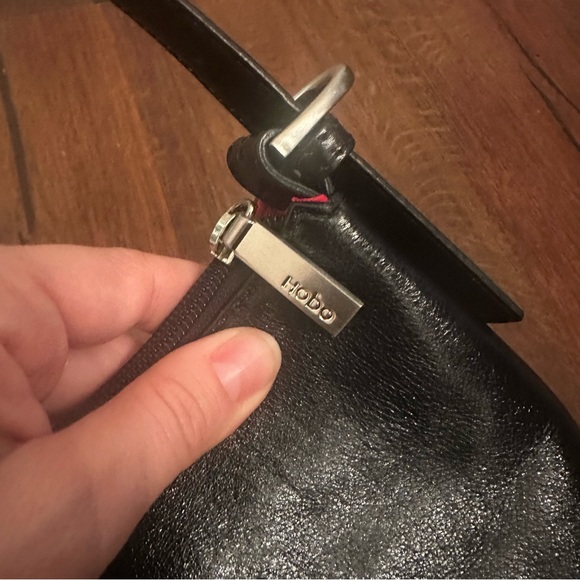 Elegant Black Leather Handbag Vintage Hobo International Y2K - Picture 4 of 14